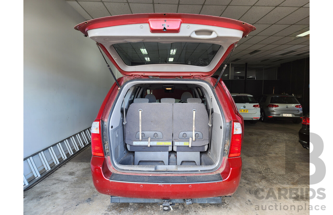 3/2012 Kia Grand Carnival Si VQ MY12 4d Wagon Red 2.2L