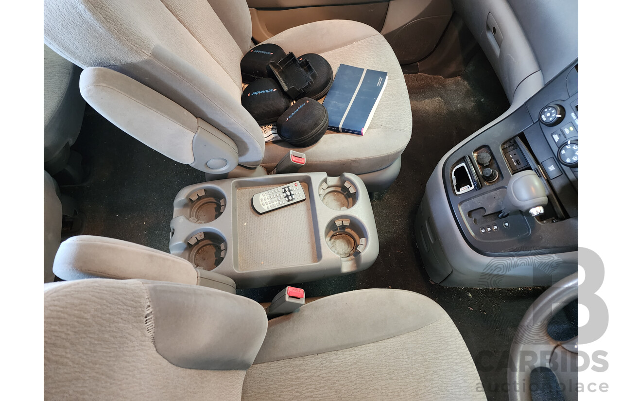 3/2012 Kia Grand Carnival Si VQ MY12 4d Wagon Red 2.2L