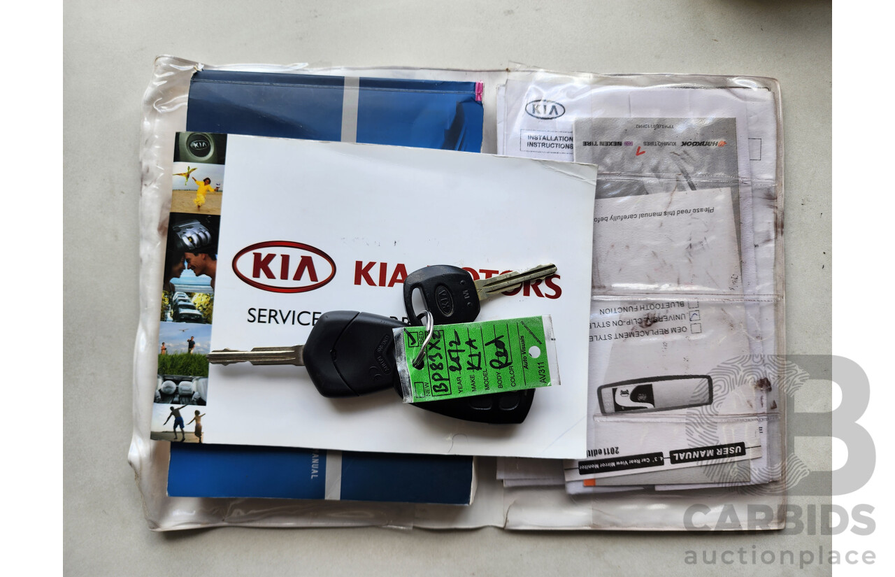 3/2012 Kia Grand Carnival Si VQ MY12 4d Wagon Red 2.2L