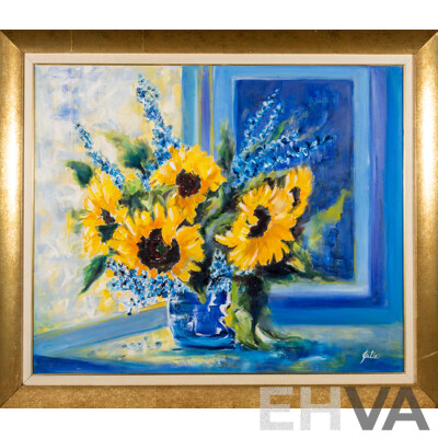 Julie Viljoen, (20th Century, South African), Still Life - Sunflower Posy in Blue Vase, Original Oil on Canvas, 93 x 107 cm (frame) Julie Viljoen, (20th Century, South African), Still Life - Sunflower Posy in Blue Vase, Original Oil on Canvas, 93 x 107 cm (frame)