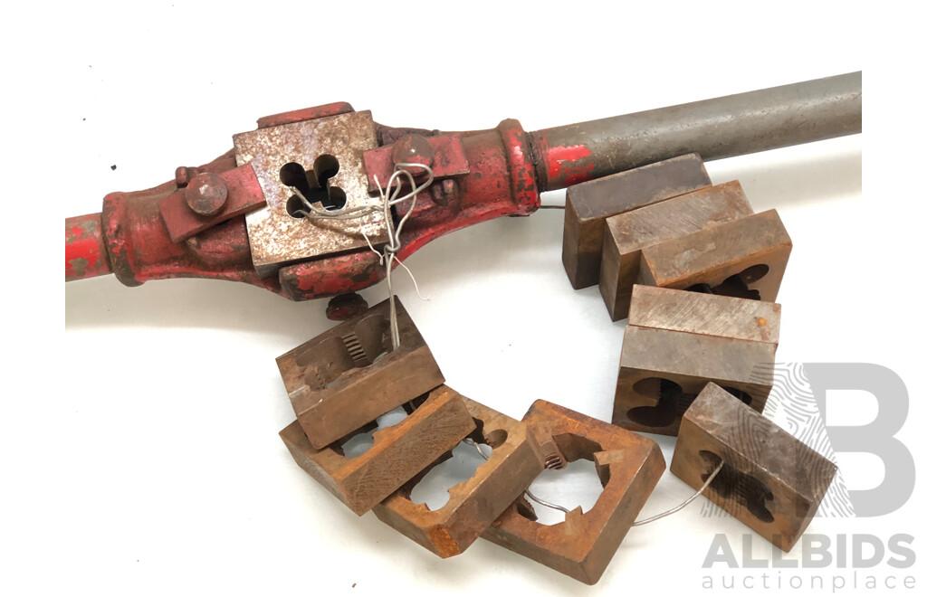 Heavy Duty Pipe Threading Tools - Lot of Two