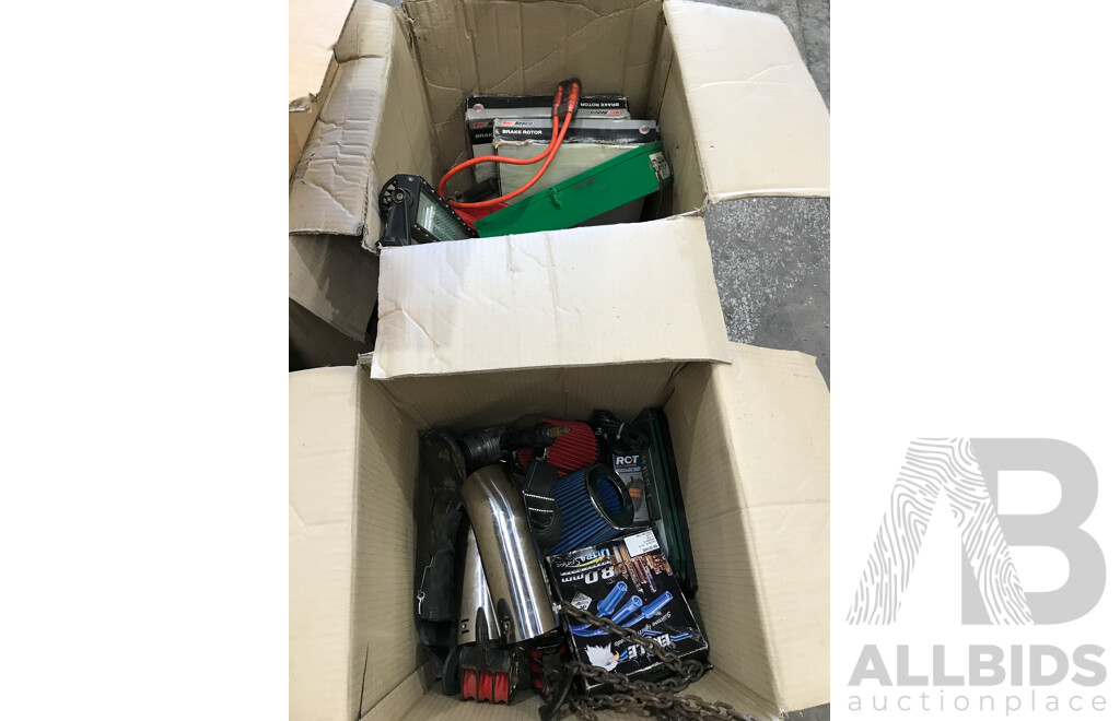 Bulk Lot of Assorted Tools and Lighting & Car Components & Equipment