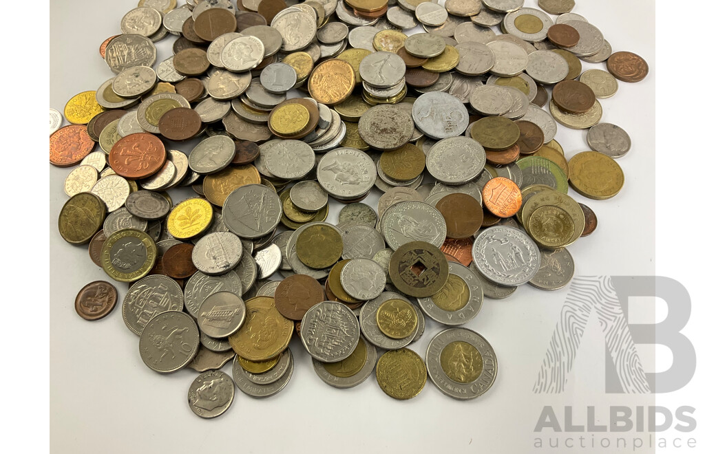 Collection of International Coins Including China, UK, USA, New Zealand, Canada, Thailand, Malaysia, Israel and More - Approximately 1.73 Kilograms