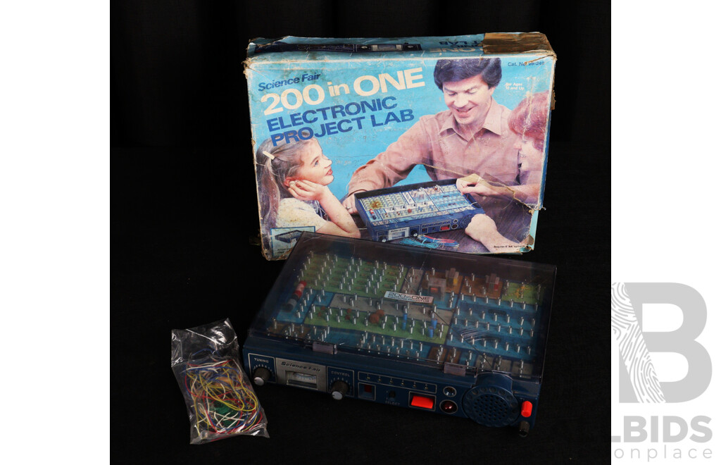 Vintage Science 200 in One Electronic Project Lab