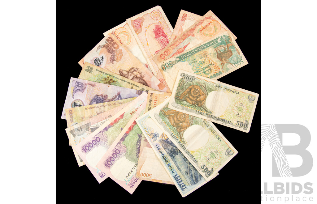 Collection of Vintage International Banknotes Including India, Taiwan, Indonesia, Fiji, PNG