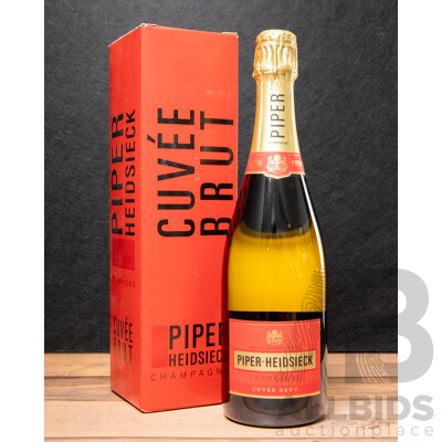 Piper Heidsieck Cuvee Brut in Presentation Box