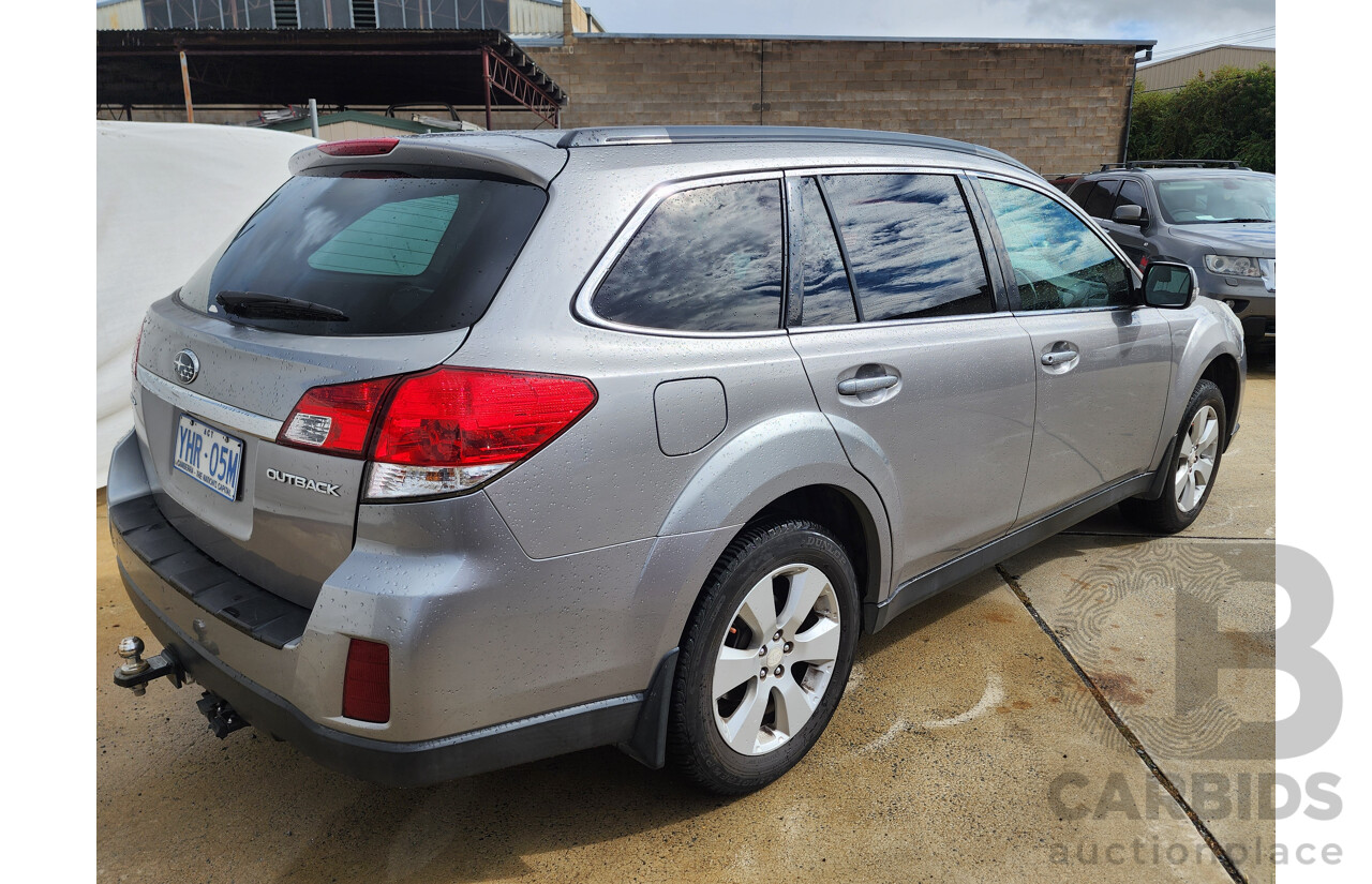 8/2011 Subaru Outback 2.5i Premium MY11 4d Wagon Silver 2.5L