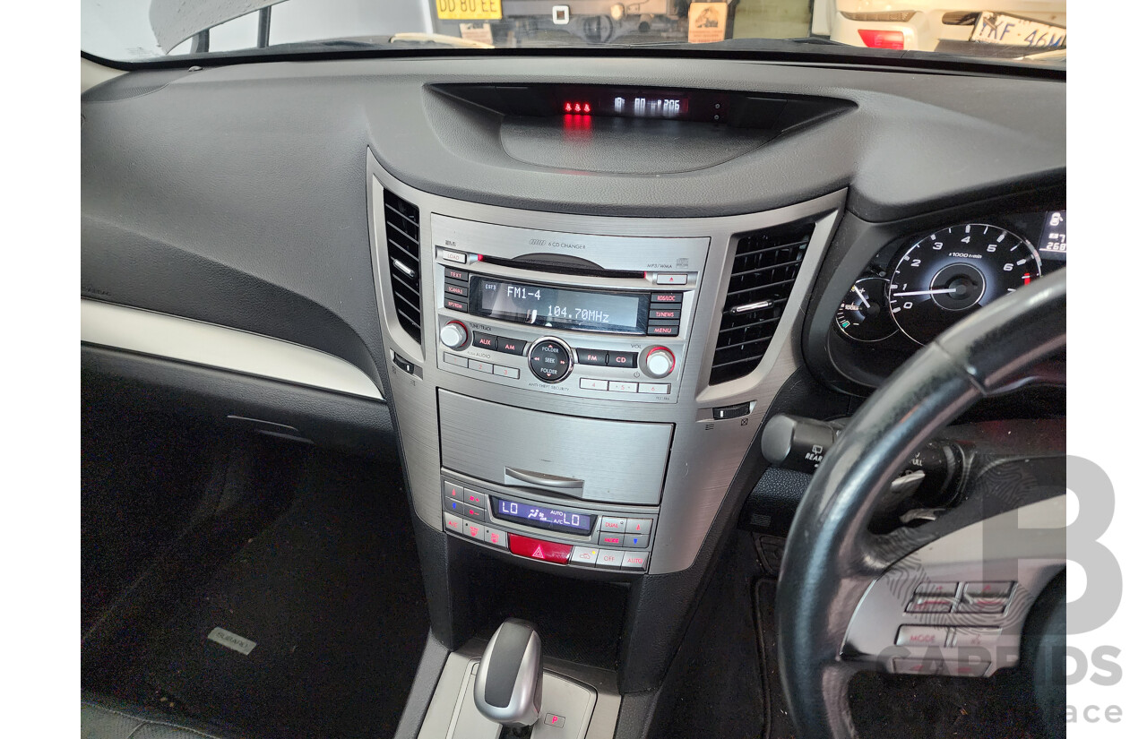8/2011 Subaru Outback 2.5i Premium MY11 4d Wagon Silver 2.5L