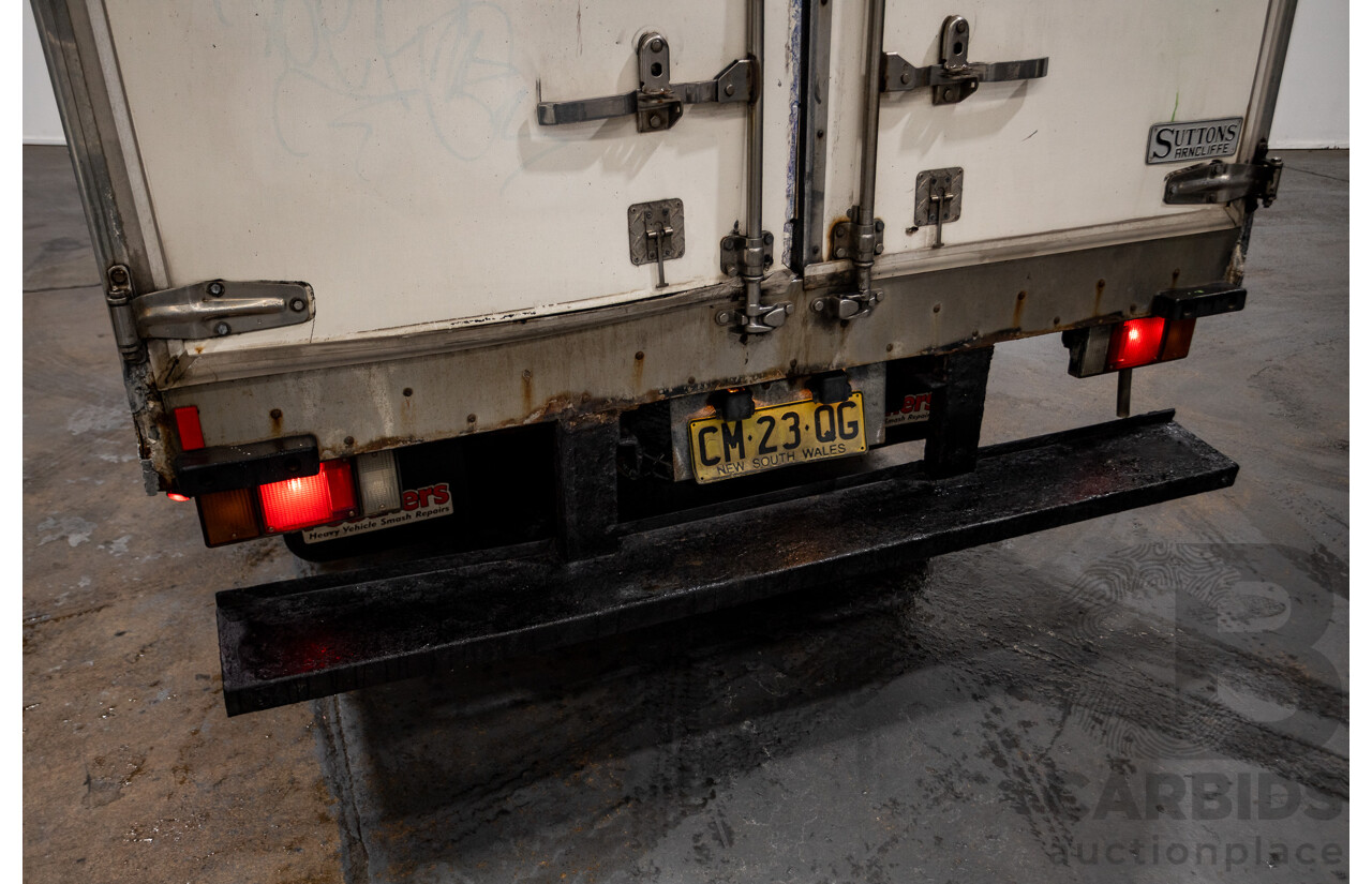 10/2016 Isuzu NLR200 (4x2) NH Short 2d Refrigerated Truck White Turbo Diesel 3.0L