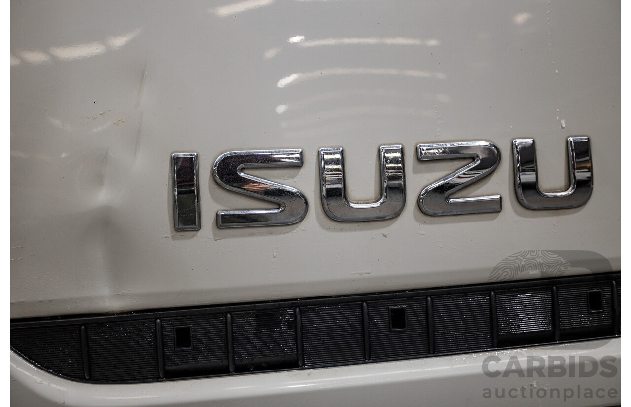 10/2016 Isuzu NLR200 (4x2) NH Short 2d Refrigerated Truck White Turbo Diesel 3.0L