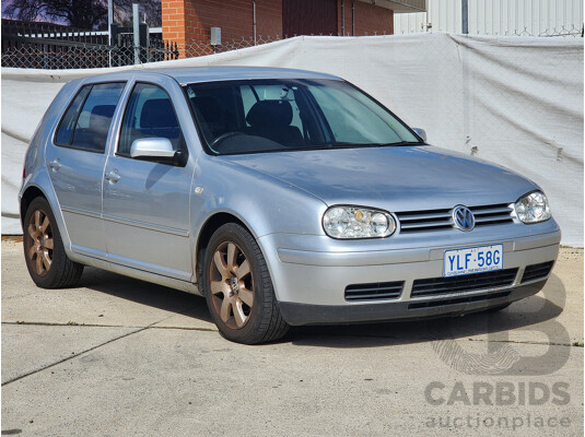 5/2004 Volkswagen Golf 2.0 Sport  5d Hatchback Silver 2.0L