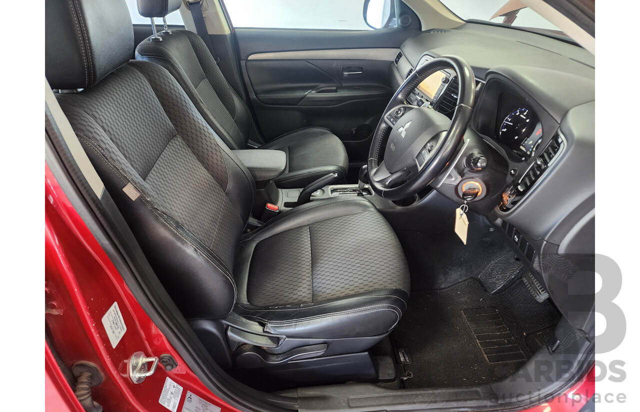 2/2015 Mitsubishi Outlander LS (4x4) ZJ MY14.5 4d Wagon Red 2.3L