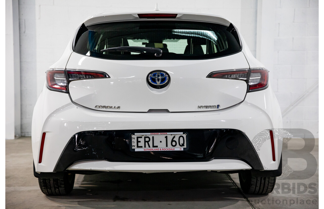 09/2020 Toyota Corolla Ascent Sport Hybrid (FWD) ZWE211R 5d Hatchback Glacier White 1.8L - Hybrid