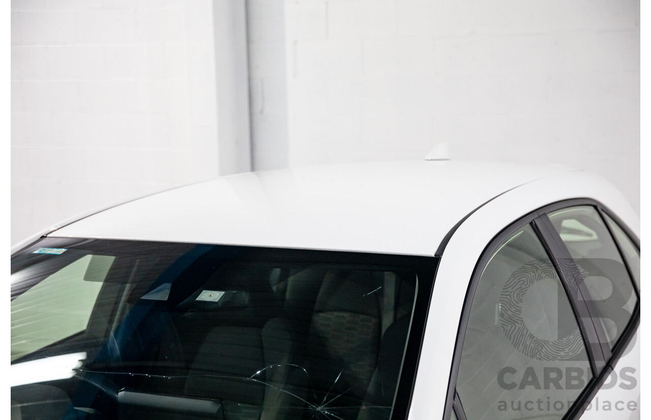 09/2020 Toyota Corolla Ascent Sport Hybrid (FWD) ZWE211R 5d Hatchback Glacier White 1.8L - Hybrid