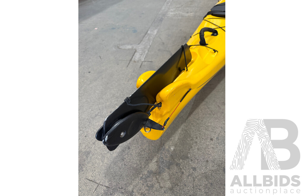 Mission Ech Bezhig Sea Kayak