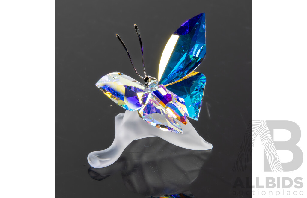 Swarovski Austrian Crystal Sparkling Butterfly Figure in Original Box and Packaging