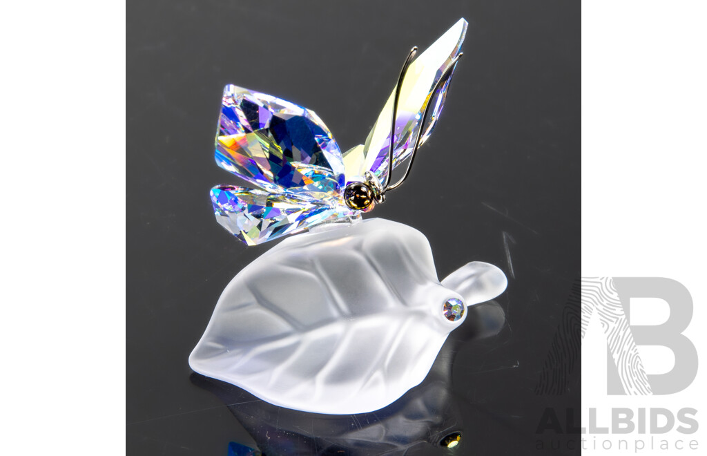 Swarovski Austrian Crystal Sparkling Butterfly Figure in Original Box and Packaging