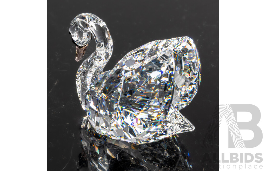 Swarovski Austrian Crystal Swan Figure in Original Box and Packaging