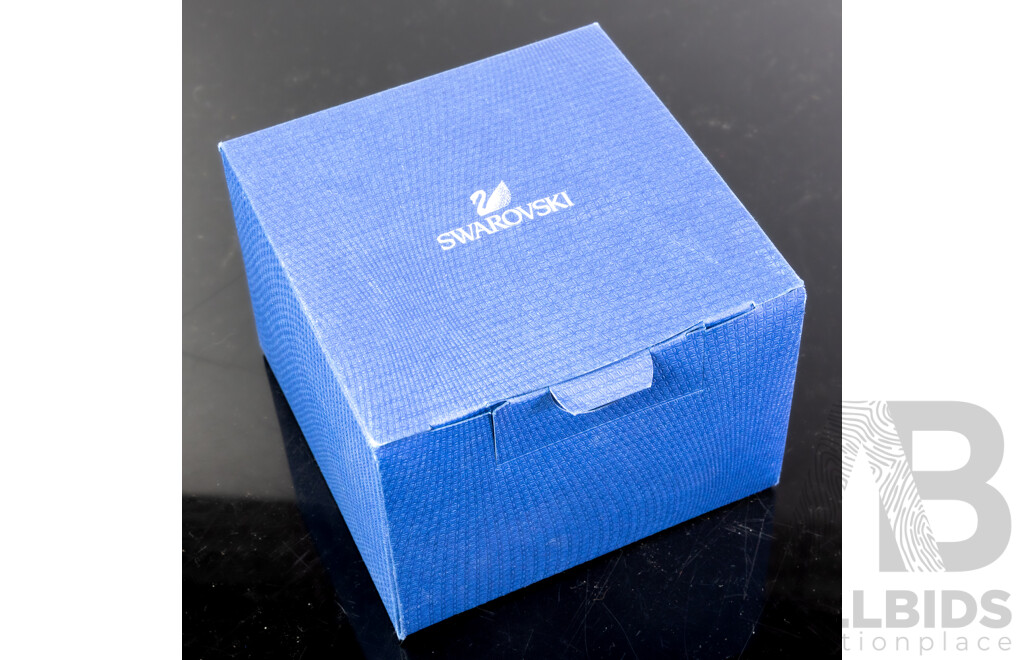 Swarovski Austrian Crystal Swan Figure in Original Box and Packaging