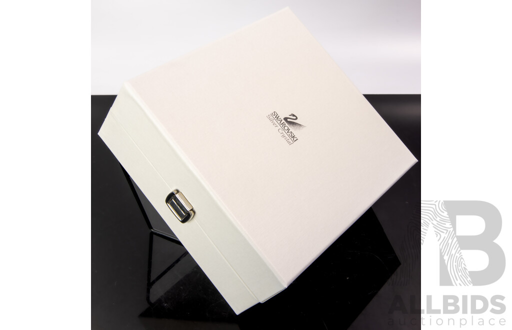 Swarovski Austrian Crystal Tiger Figure in Original Box and Packaging