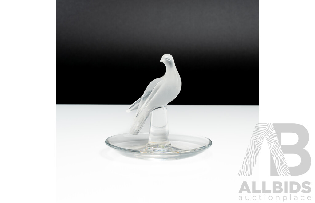 Wonderful French Lalique Frosted Crystal Dove Bird Ring Holder Dish, Signed to Base