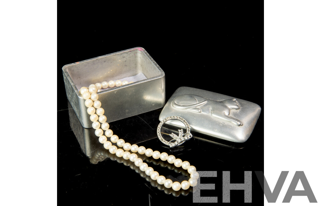 Seagull Pugwash Canada Fine Pewter Trinket Box with Cat with FW Cultured Pearl Necklace & Brooch