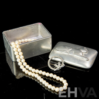 Seagull Pugwash Canada Fine Pewter Trinket Box with Cat with FW Cultured Pearl Necklace & Brooch