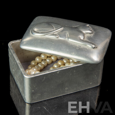 Seagull Pugwash Canada Fine Pewter Trinket Box with Cat with FW Cultured Pearl Necklace & Brooch