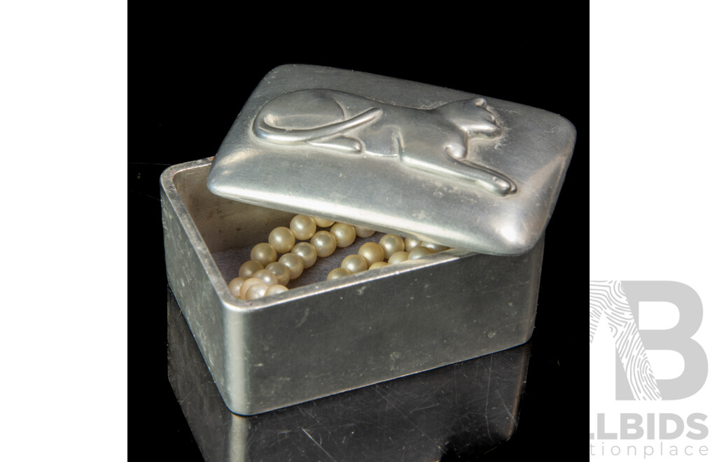 Seagull Pugwash Canada Fine Pewter Trinket Box with Cat with FW Cultured Pearl Necklace & Brooch