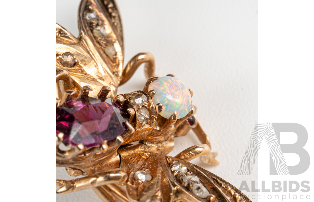 18ct Victorian Gem & Diamond Set Bee Brooch, 17mm, 3.52 Grams - Fairfax & Roberts Sydney