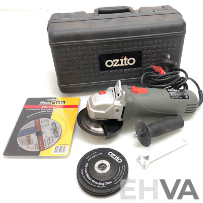 Ozito 850 Watt 100mm Angle Grinder Kit