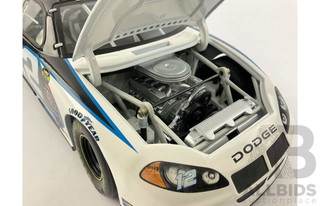 Team Caliber Diecast Dodge NASCAR, Ryan Newman