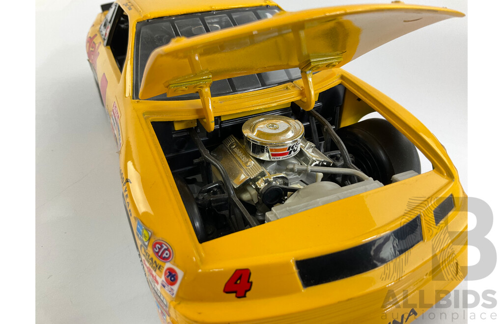 Ertl Diecast Chev Lumina NASCAR, Ernie Irvan, 1:18 Scale