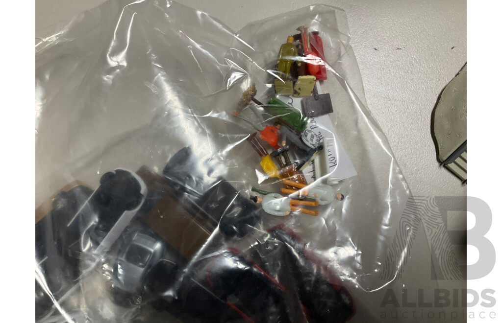 Collection of Vintage HO Scale Buildings, Cars and People