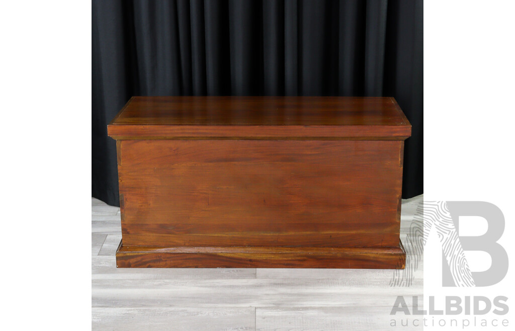 Over Sized Mahogany Lift Top Blanket Box