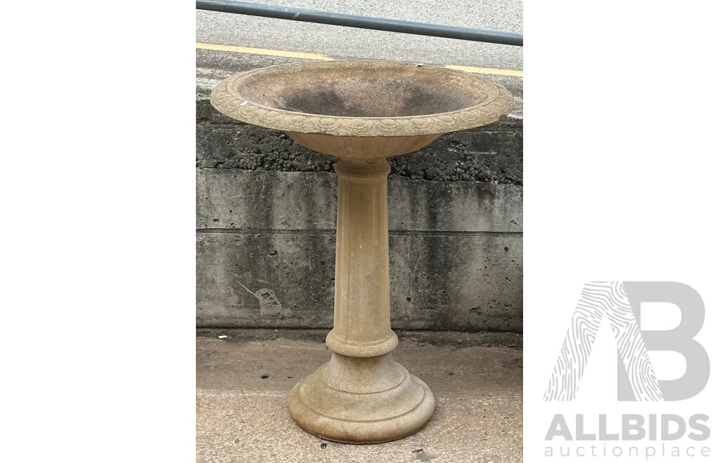 Cast Concrete Garden Bird Bath