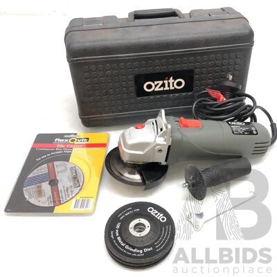 Ozito 850 Watt 100mm Angle Grinder Kit