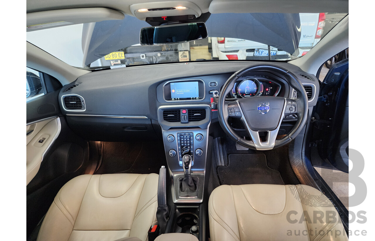 1/2015 Volvo V40 D4 Luxury M MY14 5d Hatchback Blue 2.0L