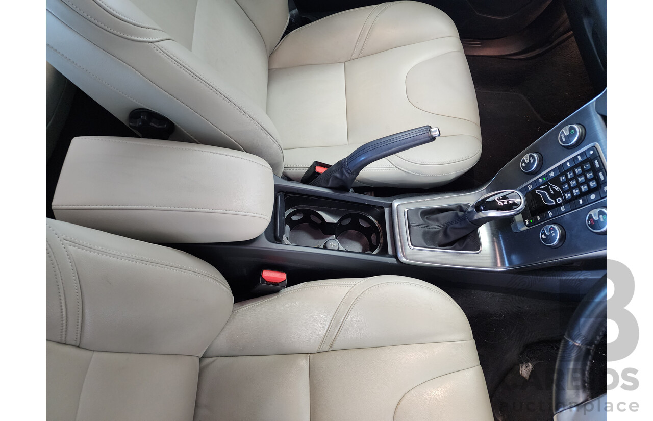 1/2015 Volvo V40 D4 Luxury M MY14 5d Hatchback Blue 2.0L