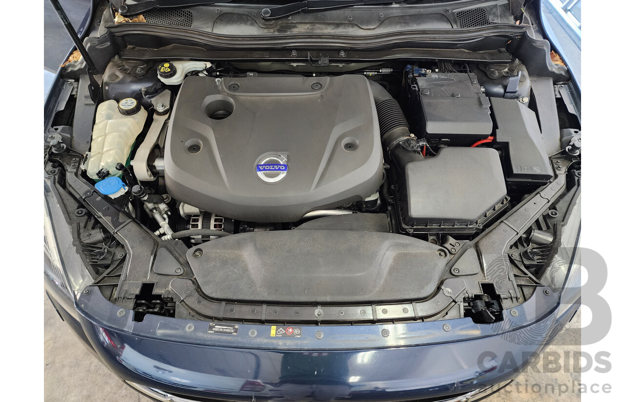 1/2015 Volvo V40 D4 Luxury M MY14 5d Hatchback Blue 2.0L