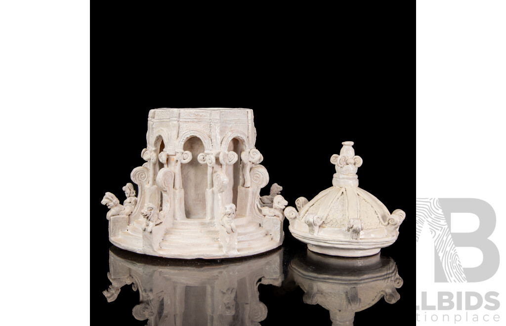 Australian Local Studio Pottery Lidded Vessel in the Form of Federation Pavilion, Centennial Park, Sydney, 1901, During the Swearing in Ceremony of Australia's First Government, by Linda Davy