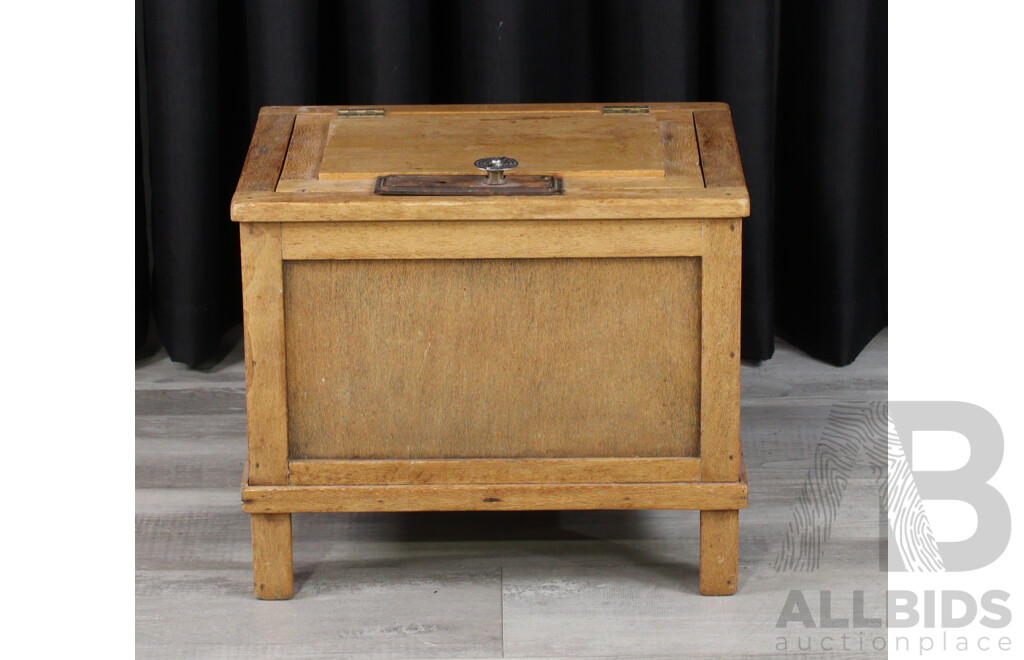 Antique Timber Lead Lined Icebox