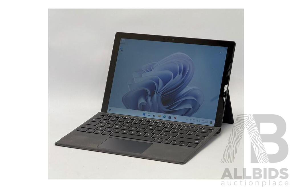 Microsoft (1796) Surface Pro 6 Intel Core I5 (8350U) 1.70GHz-3.60GHz 4-Core CPU 256GB 12.3-Inch Touchscreen Detachable Laptop and Dock