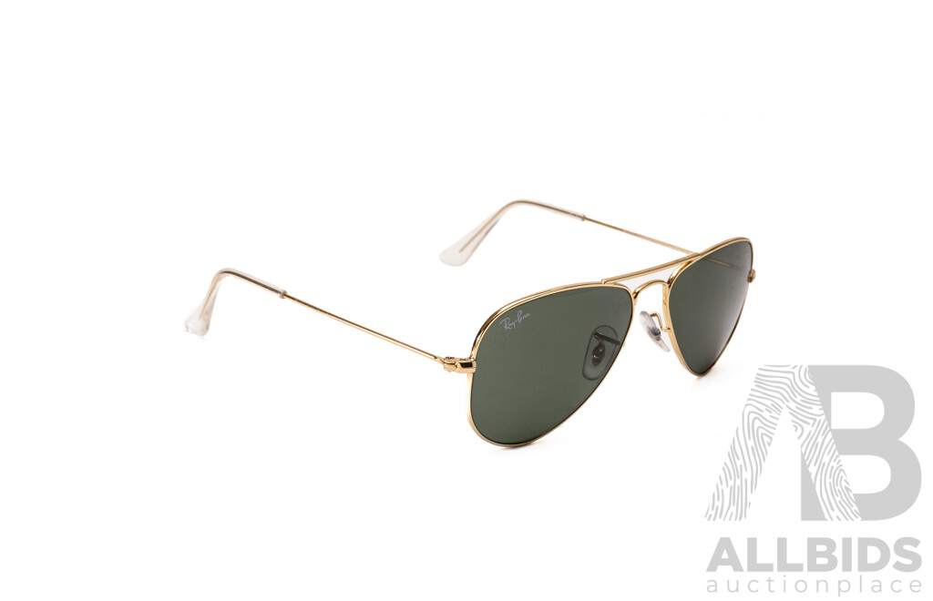 Vintage Ray-Ban Small Metal Aviator Sunglasses with Case, RB3044 L0207 52 00