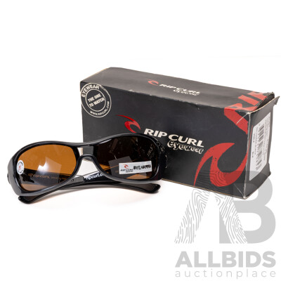 RipCurl Eyewear Belharra Black VI12LX Sunglasses RRP$149.95 - as New