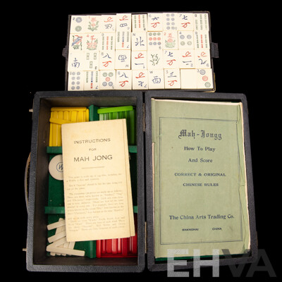 Vintage Mah Jong Set with Lift Out Tray in Original Case