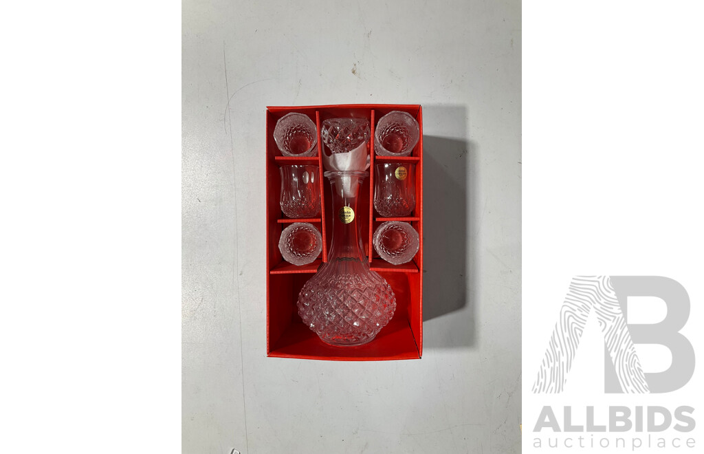 Vintage Cristal D’arques 7 Piece Service Including Decanter and Six Glasses in Original Box