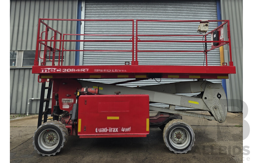 2015 MEC 3084RT Speed Level Quad-Trax 4WD Diesel Scissor Lift