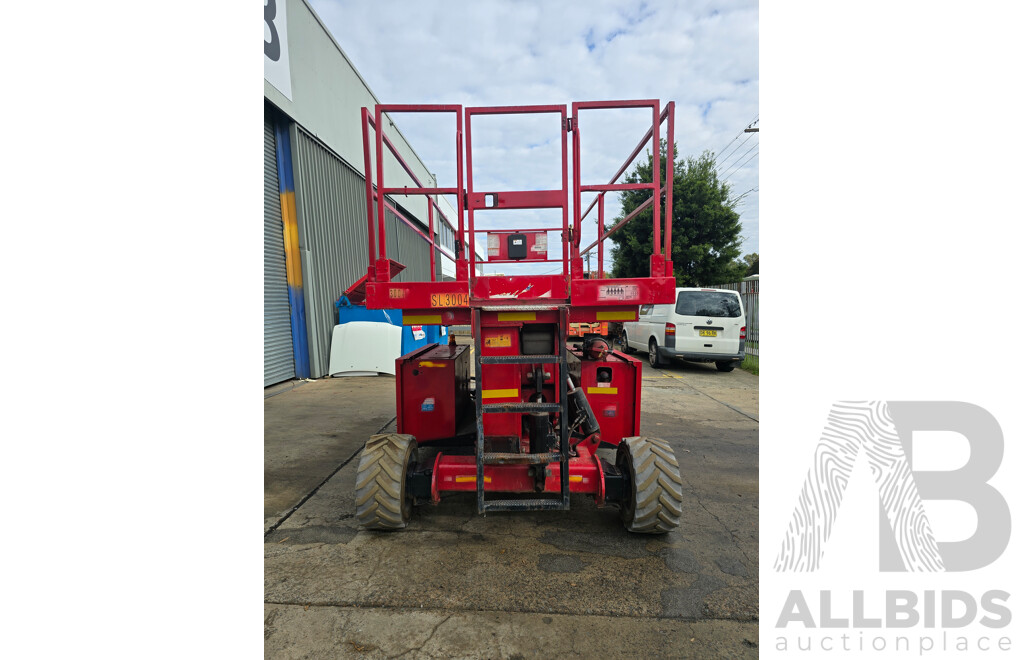 2015 MEC 3084RT Speed Level Quad-Trax 4WD Diesel Scissor Lift