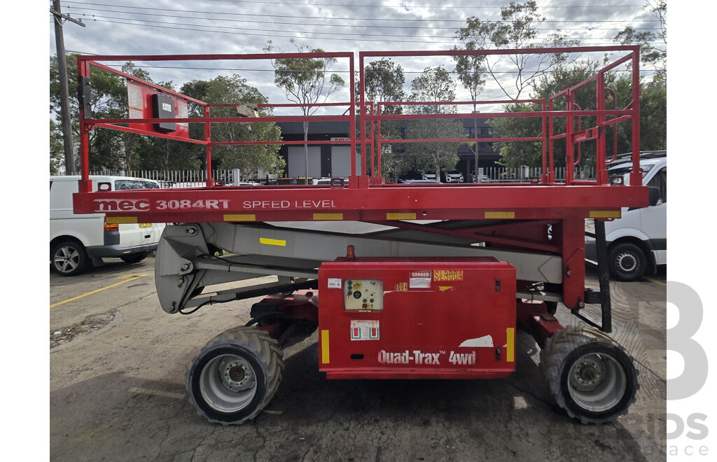 2015 MEC 3084RT Speed Level Quad-Trax 4WD Diesel Scissor Lift